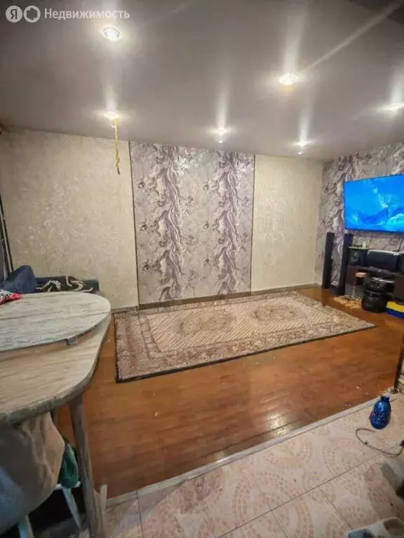 3-комнатная квартира: Новокузнецк, проспект Курако, 30 (58.9 м) - Фото 1