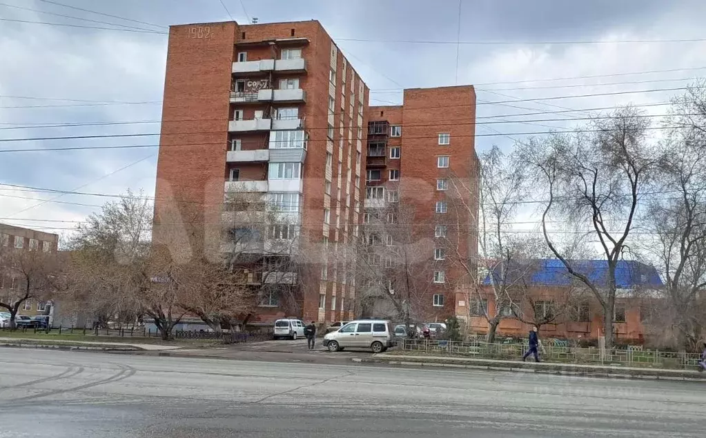 Комната Омская область, Омск ул. 10 лет Октября, 141 (10.8 м) - Фото 0