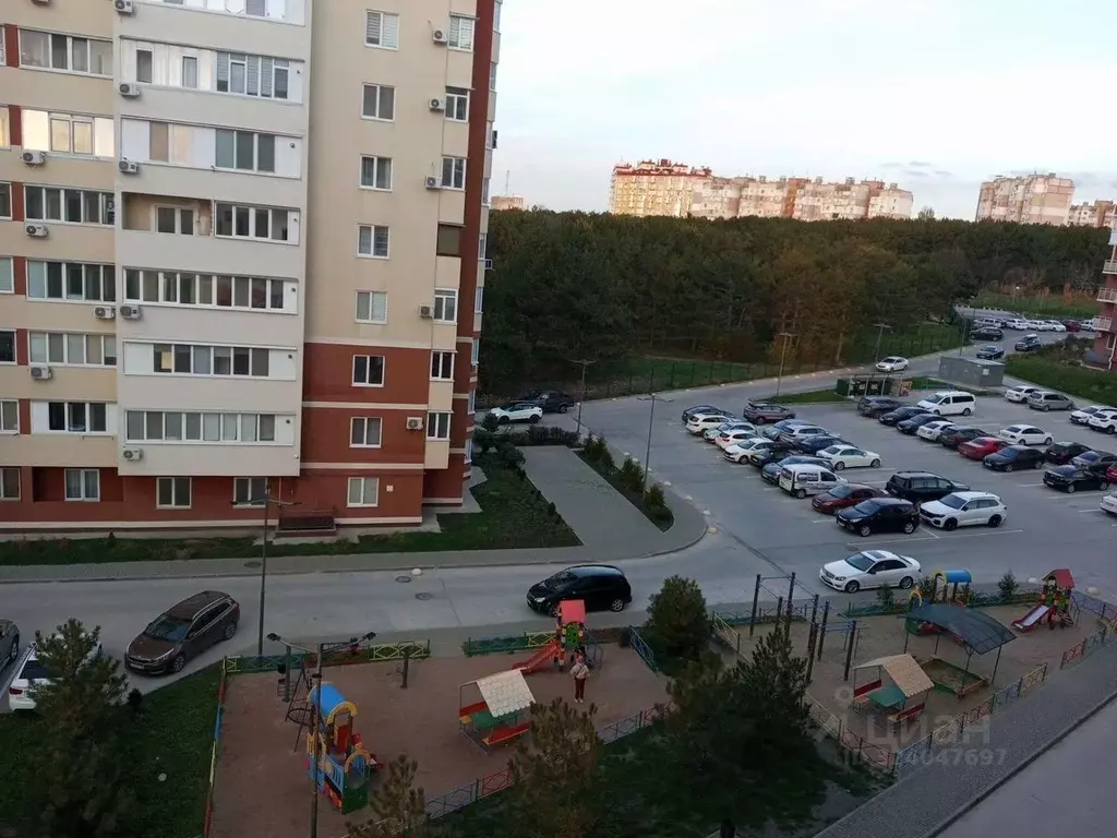 2-к кв. Крым, Симферополь ул. Балаклавская, 73Д (50.0 м) - Фото 1