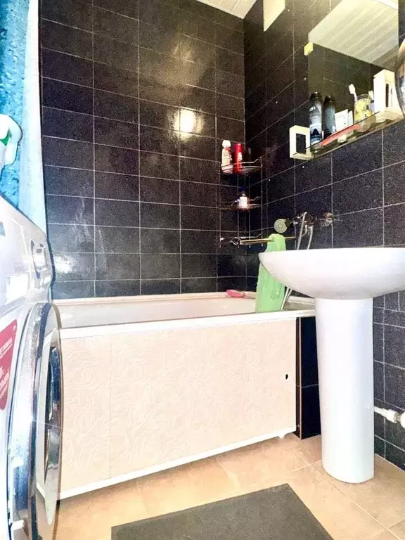 3-к кв. Хабаровский край, Хабаровск пер. 3-й Путевой, 5 (65.0 м) - Фото 1