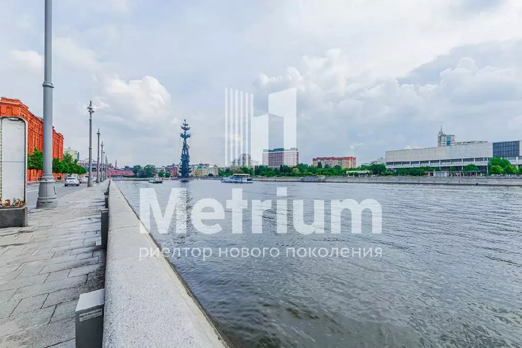 Продается 4-комнатная квартира - Фото 2