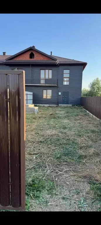 Таунхаус в Адыгея, Тахтамукайский район, Старобжегокайское с/пос, ... - Фото 1