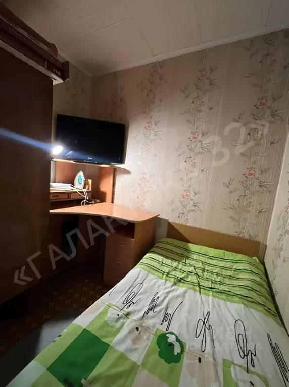 Комната Брянская область, Брянск ул. Есенина, 12 (4.7 м) - Фото 1