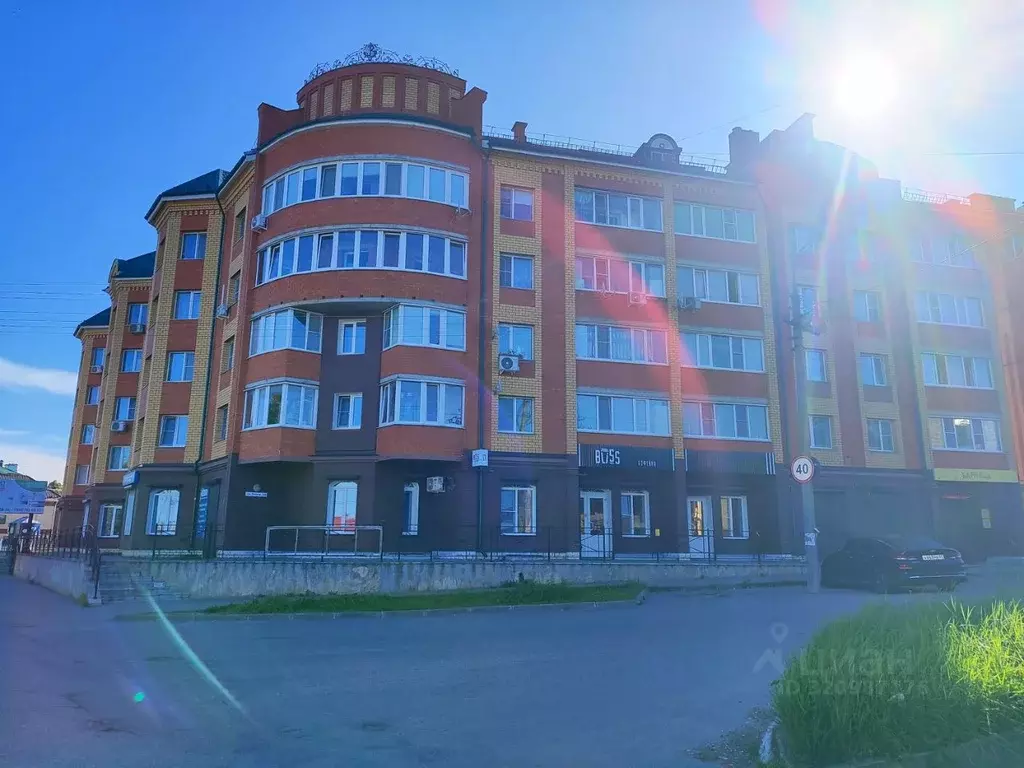 3-к кв. Смоленская область, Вязьма ул. Ленина, 38 (104.0 м) - Фото 0