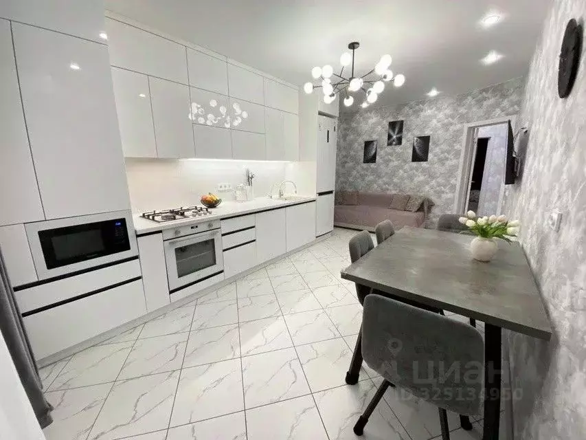 2-к кв. Ростовская область, Таганрог ул. Чехова, 375 (75.0 м) - Фото 1