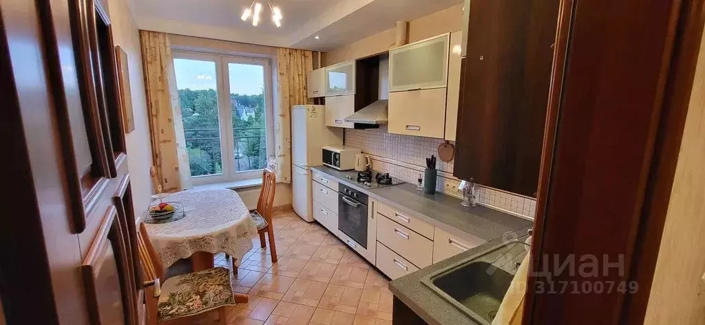 2-к кв. Калининградская область, Калининград ул. Гайдара, 179 (55.0 м) - Фото 0