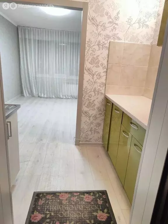 Квартира-студия: Красноярск, улица 60 лет Октября, 112 (17 м) - Фото 1