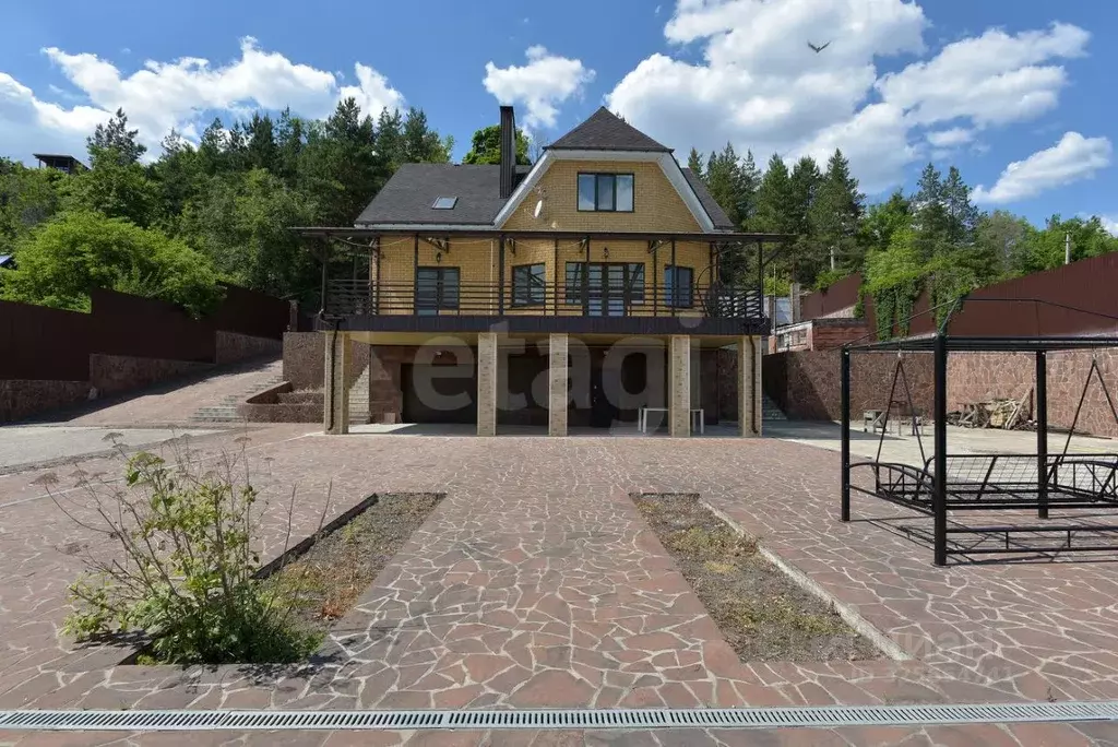 Дом в Воронежская область, Рамонь рп ул. Тутукова, 42 (360 м) - Фото 1