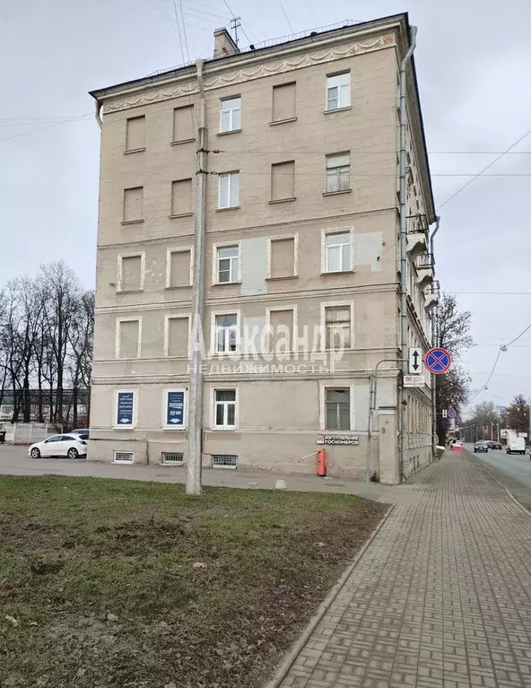 Продажа квартиры под коммерцию, СПб, Невский р-н, Обуховской Обороны ... - Фото 0