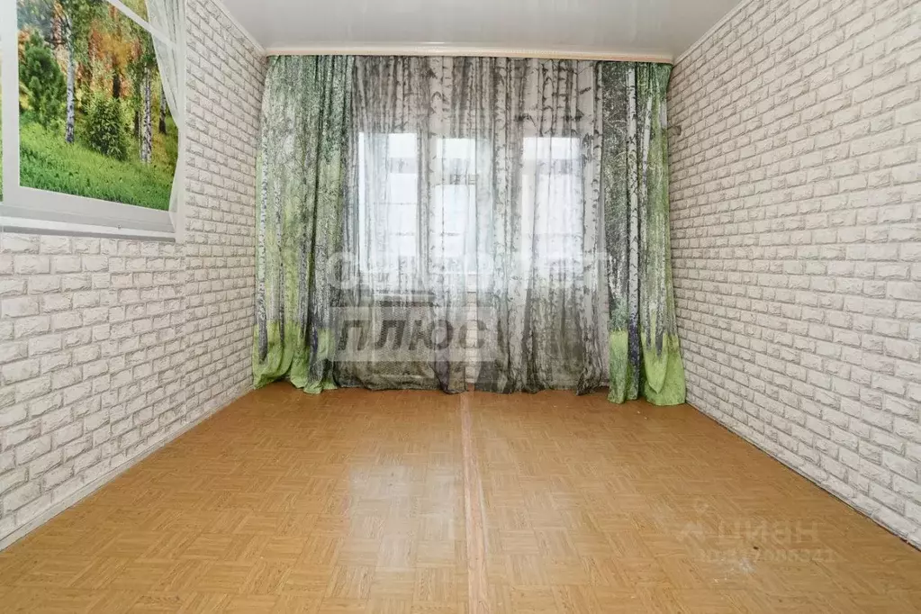 2-к кв. Омская область, Омск Входной мкр, 27 (44.9 м) - Фото 1