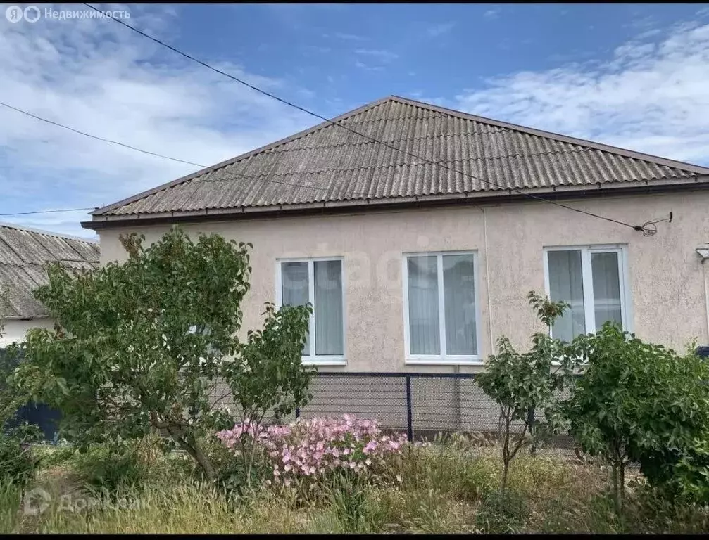 Дом в Темрюк, улица Гагарина (74 м) - Фото 0