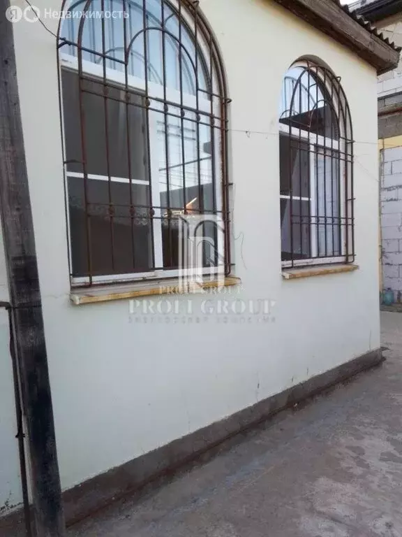 Дом в Махачкала, квартал Локомотив, Мостовая улица (180 м) - Фото 1