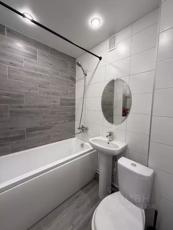 1-к кв. Татарстан, Казань просп. Победы, 182 (40.0 м) - Фото 2