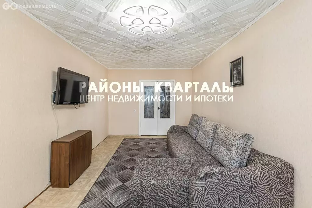 3-комнатная квартира: Челябинск, Шенкурская улица, 11 (67 м) - Фото 2