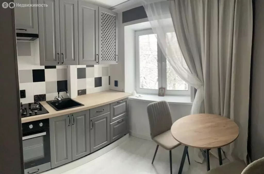 2-комнатная квартира: Брянск, проспект Ленина, 30 (46 м) - Фото 1