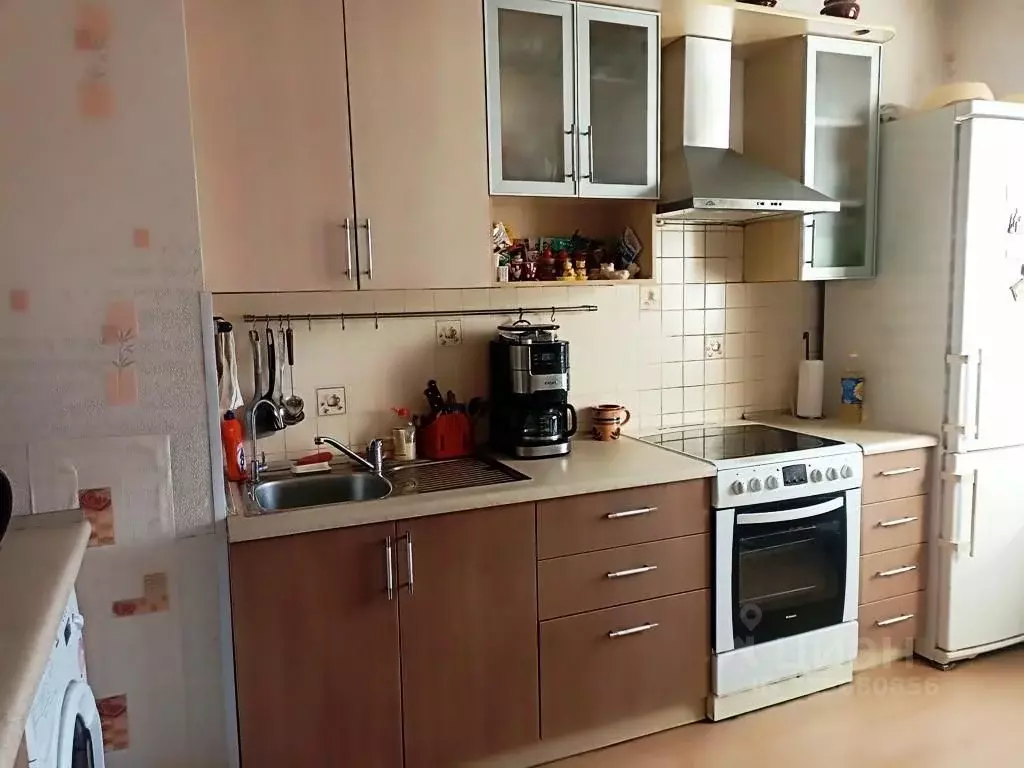 3-к кв. Новосибирская область, Новосибирск ул. Сакко и Ванцетти, 42 ... - Фото 1