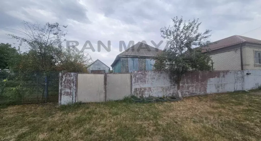 Дом в Адыгея, Майкопский район, Красноульское с/пос, Коминтерн хут. ... - Фото 1