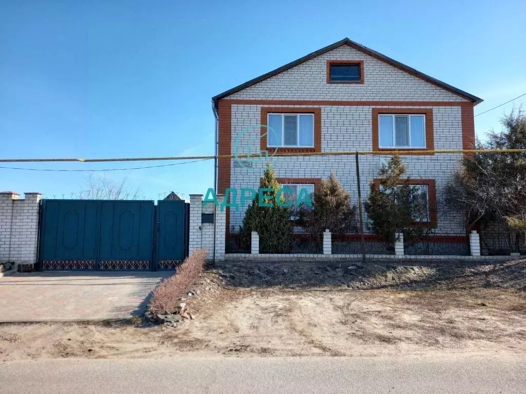 Дом в Белгородская область, Новый Оскол Народная ул., 2 (243 м) - Фото 1