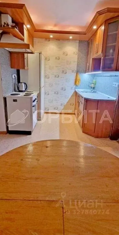 2-к кв. Тюменская область, Тюмень 6-й мкр, ул. Валерии Гнаровской, 7 ... - Фото 2