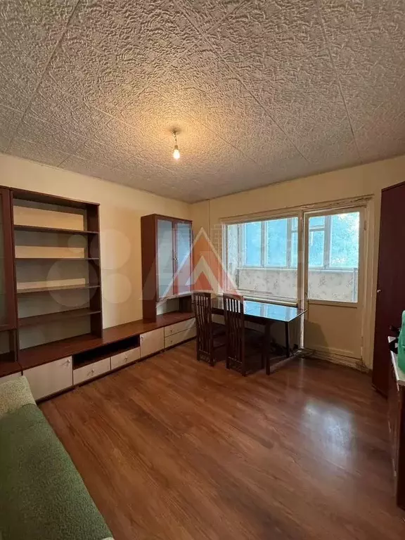 2-к. квартира, 49 м, 1/9 эт. - Фото 0