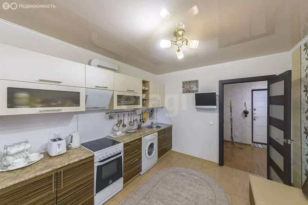 1-комнатная квартира: Тюмень, бульвар Бориса Щербины, 13 (37.4 м) - Фото 2