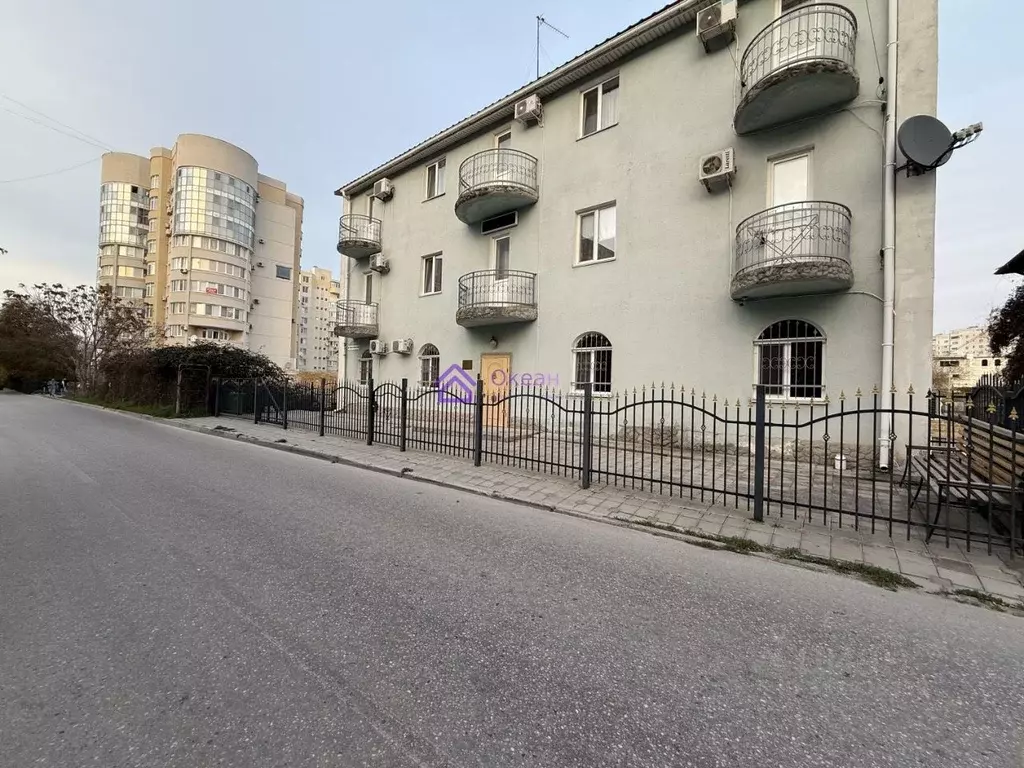 Помещение свободного назначения в Севастополь ул. Героев Бреста, 106 ... - Фото 1