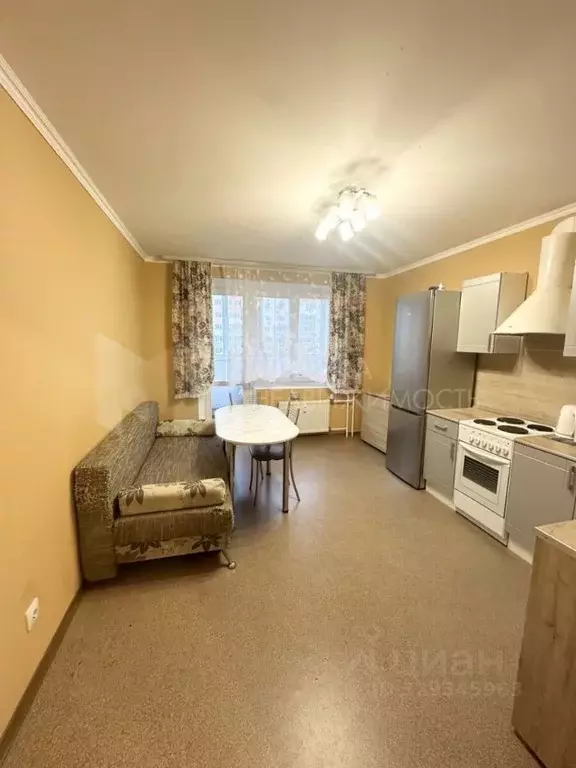 3-к кв. Тюменская область, Тюмень ул. Валентины Трофимовой, 4 (90.0 м) - Фото 1