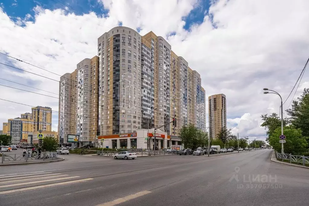 1-к кв. Свердловская область, Екатеринбург ул. 8 Марта, 190 (52.5 м) - Фото 0
