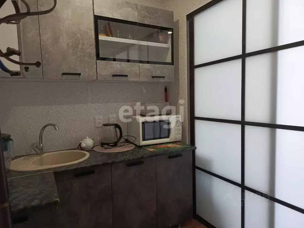 Комната Ленинградская область, Кириши Советская ул., 11 (14.8 м) - Фото 1