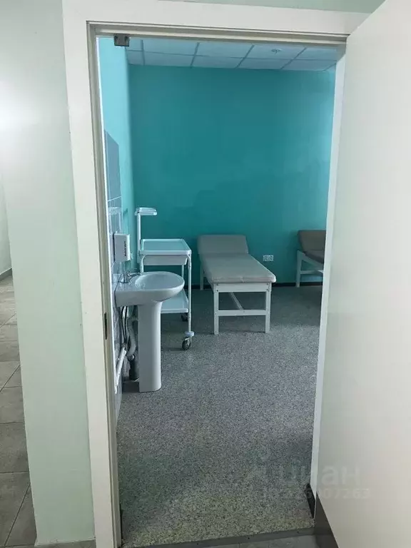 Помещение свободного назначения в Ленинградская область, Кингисепп ул. ... - Фото 2