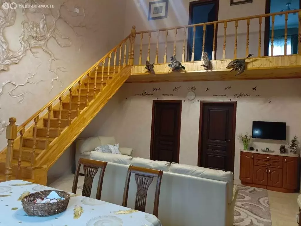 Дом в Железногорский район, Разветьевский сельсовет, село Ажово, ... - Фото 1