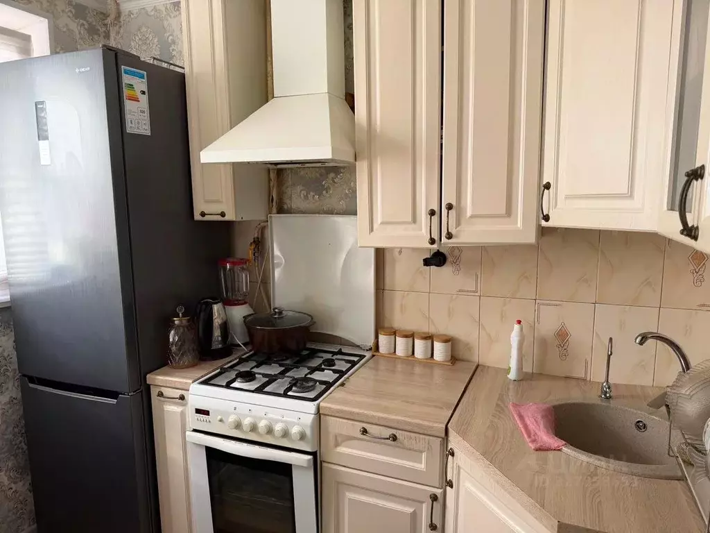 3-к кв. Челябинская область, Челябинск ул. Ворошилова, 23 (65.4 м) - Фото 1