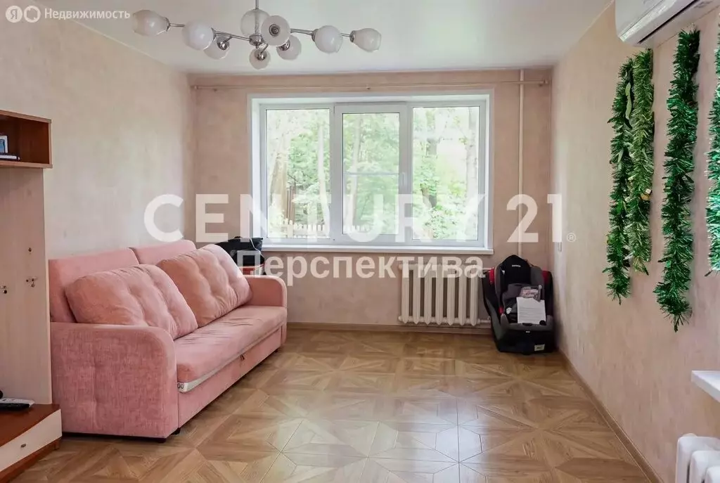 2-комнатная квартира: посёлок городского типа Октябрьский, Новая ... - Фото 1