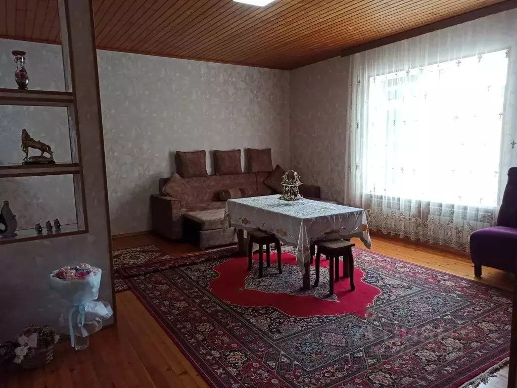 Дом в Дагестан, Дербент ул. Х. Тагиева, 99Г (100 м) - Фото 1