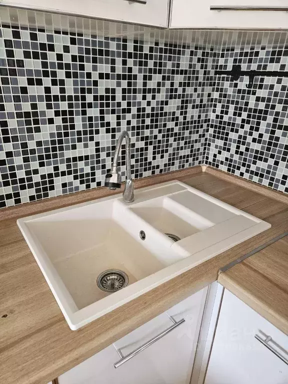 3-к кв. Чувашия, Чебоксары ул. Алексея Талвира, 14 (90.0 м) - Фото 2