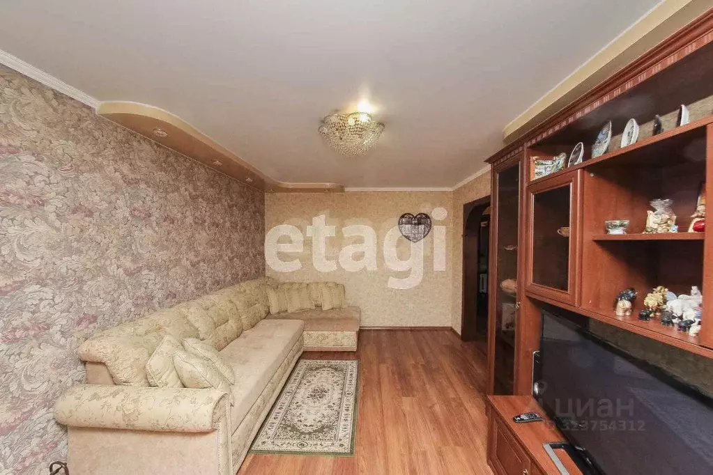 4-к кв. Тюменская область, Тюмень ул. 30 лет Победы, 144 (73.3 м) - Фото 1