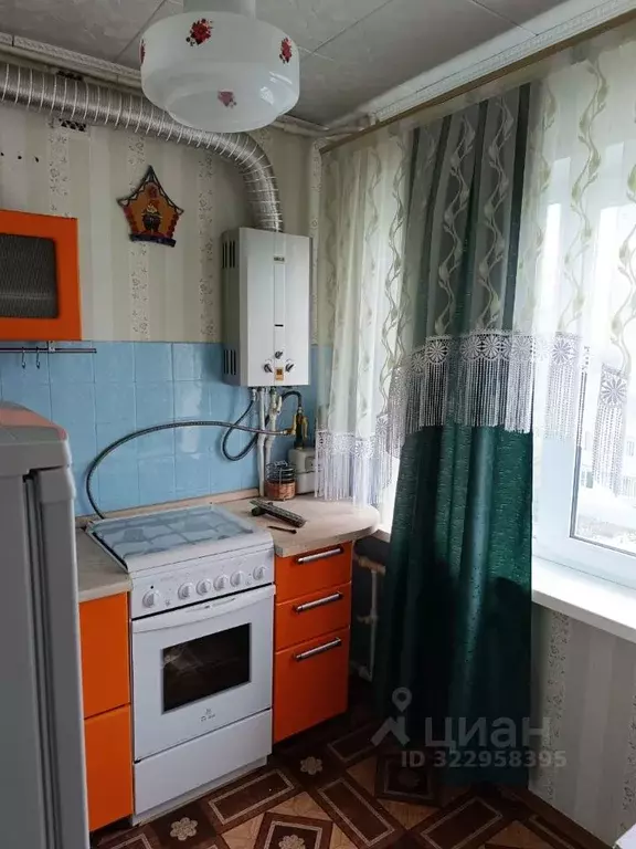 3-к кв. Тульская область, Новомосковск ул. Космонавтов, 29 (58.0 м) - Фото 1
