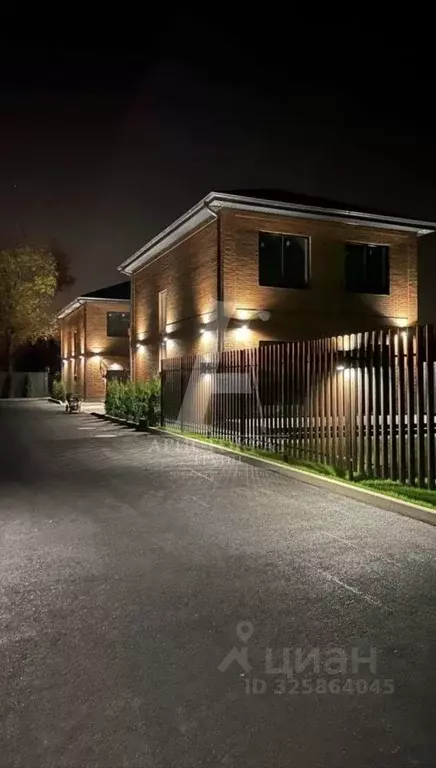 Дом в Ставропольский край, Пятигорск проезд Орешник, 10 (130 м) - Фото 1