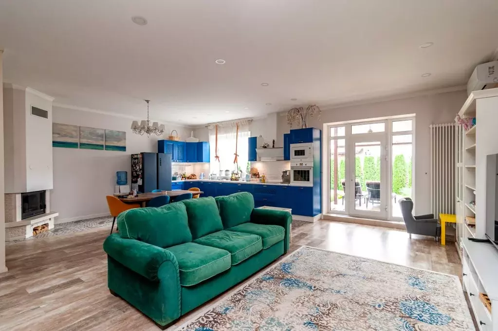 Таунхаус в Московская область, Красногорск городской округ, пос. ... - Фото 1