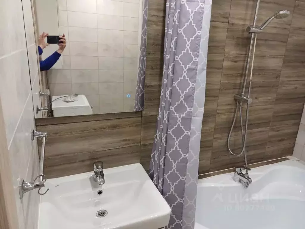 2-к кв. Тюменская область, Тюмень ул. Павла Шарова, 3 (50.0 м) - Фото 1