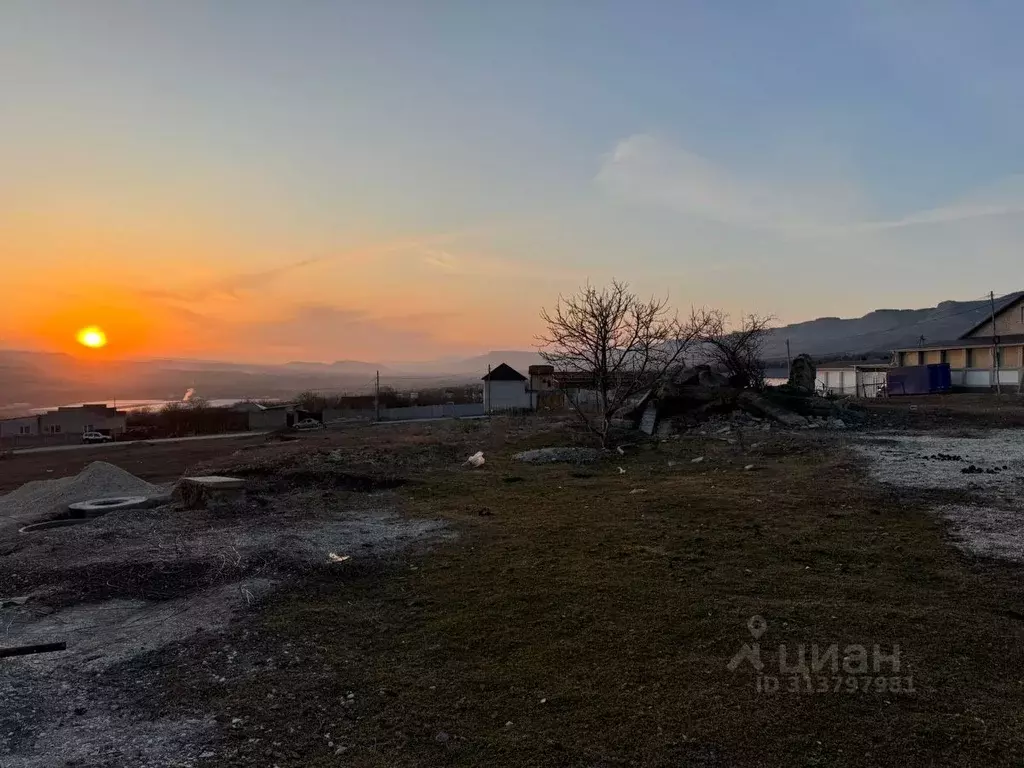 Участок в Ставропольский край, Предгорный муниципальный округ, пос. ... - Фото 0