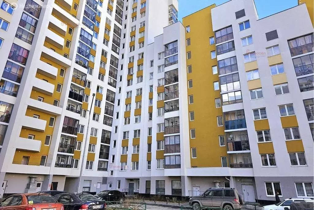 3-комнатная квартира: Екатеринбург, улица Анатолия Мехренцева, 46 ... - Фото 1