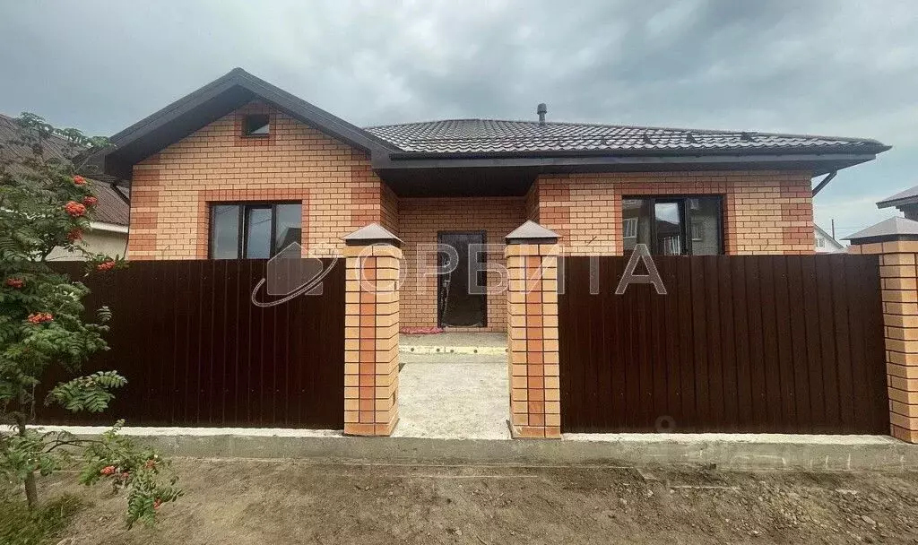 Дом в Тюменская область, Тюмень ул. 2-я Северная (100 м) - Фото 1