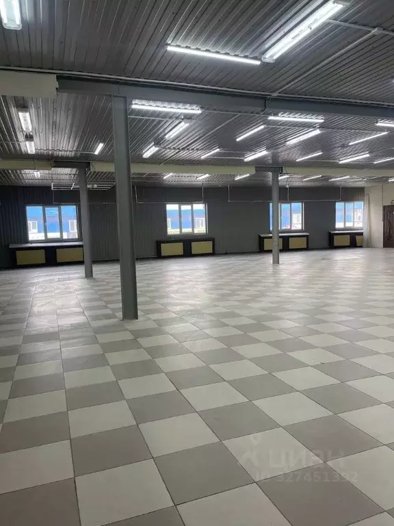 Торговая площадь в Калужская область, Обнинск Киевское ш., 59 (421 м) - Фото 1