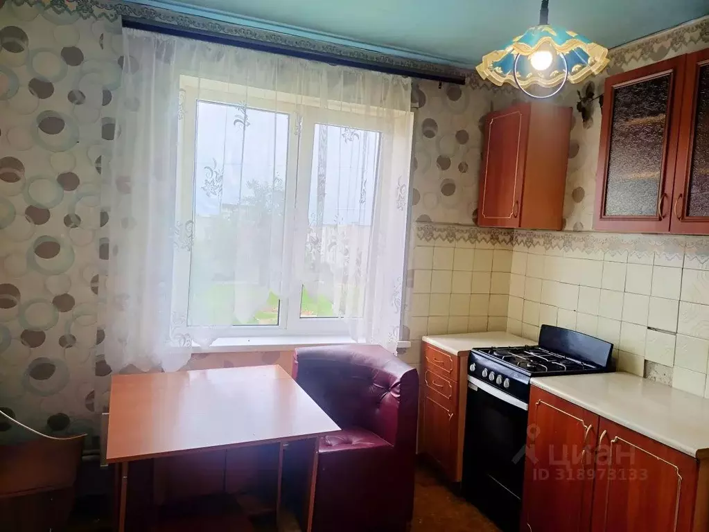 3-к кв. Ленинградская область, Сланцы ул. Максима Горького, 28 (72.0 ... - Фото 0