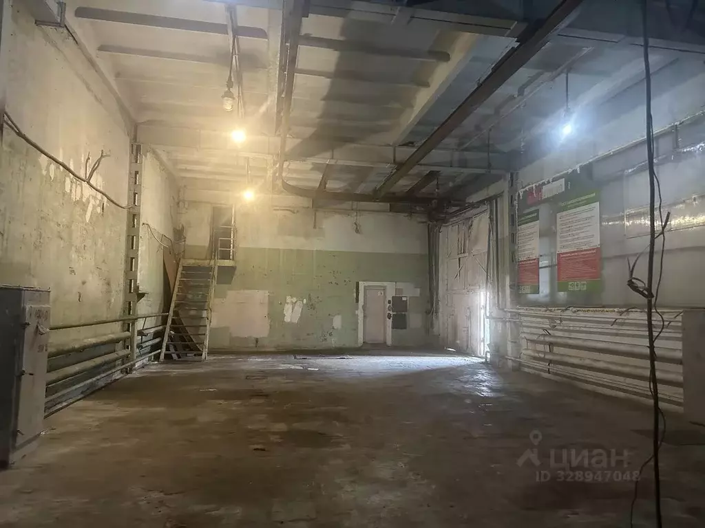 Помещение свободного назначения в Москва Юрловский проезд, 2С8 (302 м) - Фото 1