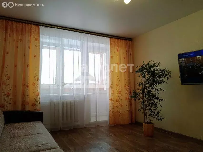 3-комнатная квартира: посёлок городского типа Советский, улица Победы, ... - Фото 2