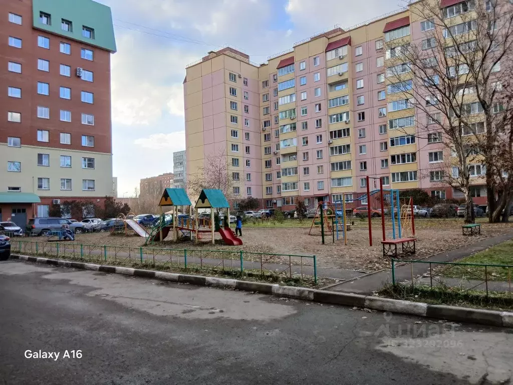 2-к кв. Омская область, Омск ул. Туполева, 8/2 (67.2 м) - Фото 2