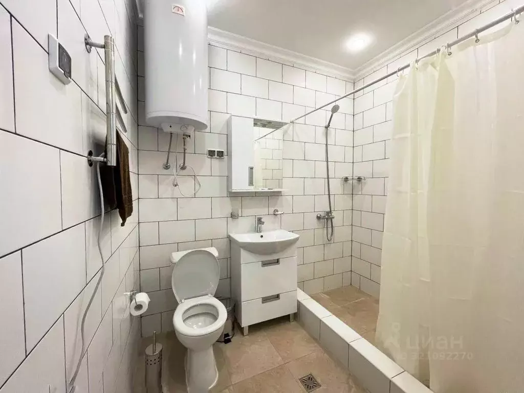 Комната Крым, Керчь ул. Первых Космонавтов, 11 (18.0 м) - Фото 1