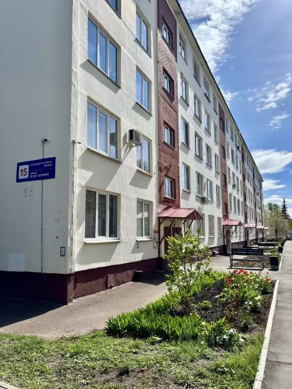 2-к кв. Татарстан, Нижнекамск ул. 50 лет Октября, 15 (44.0 м) - Фото 0
